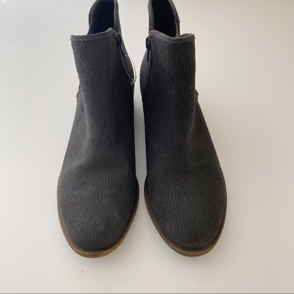 Kensie gray booties Size 9 - Picture 3 of 9